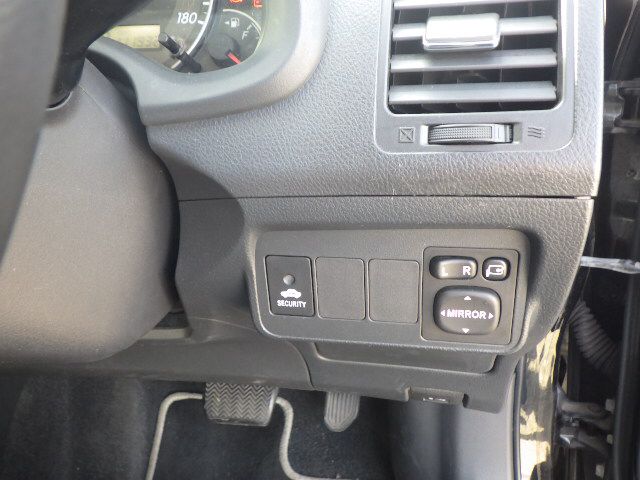 2011 TOYOTA COROLLA FIELDER